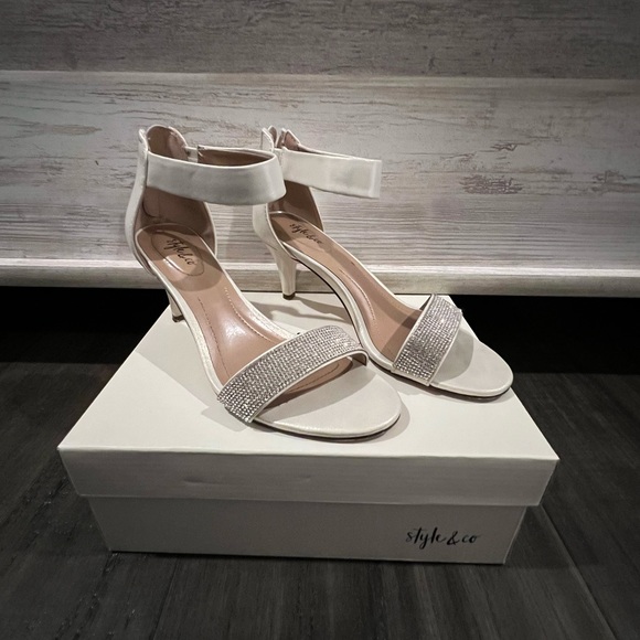 Bridal Sparkle Sandal Heels - Picture 3 of 8